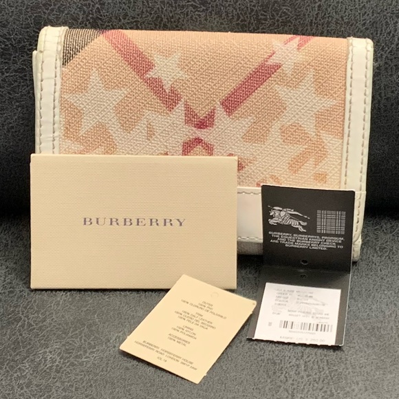 BURBERRY Nova Printed Stars Wallet with ID Window - Picture 11 of 17
